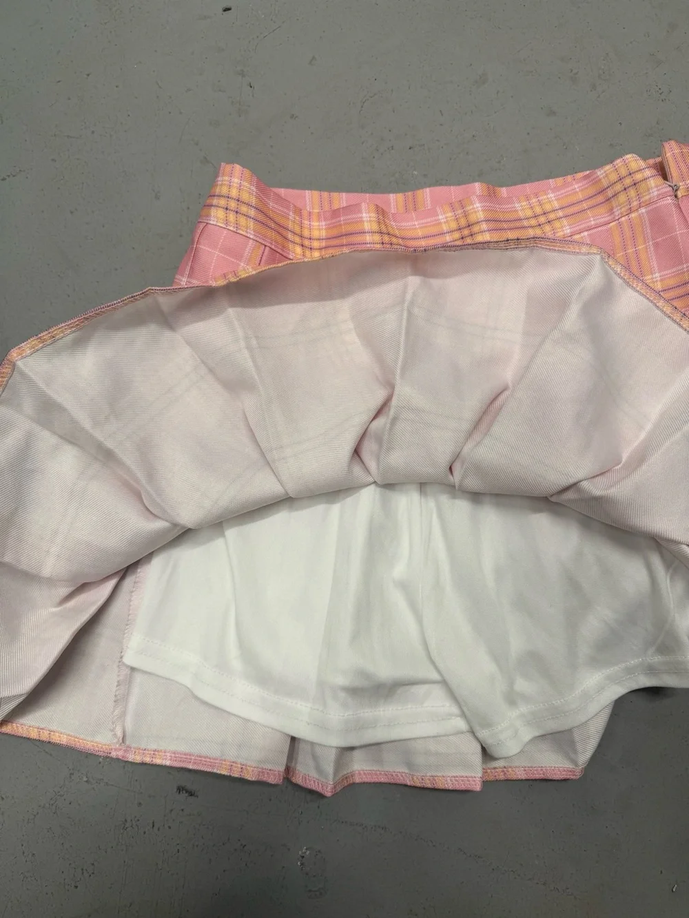 Pink plaid pleated mini skirt - Picture 4 of 4